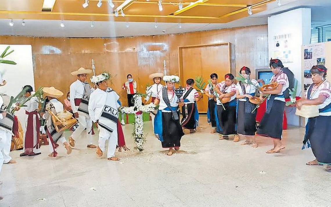 Día internacional de los pueblos indígenas; fomentan danza ritual para rescate de cultura
