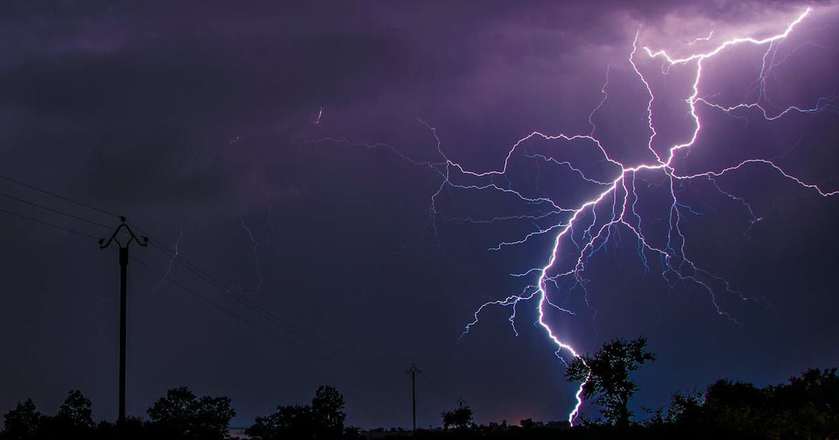 Alerta de tormentas eléctricas en 5 regiones: ¿Cuáles son las zonas afectadas?