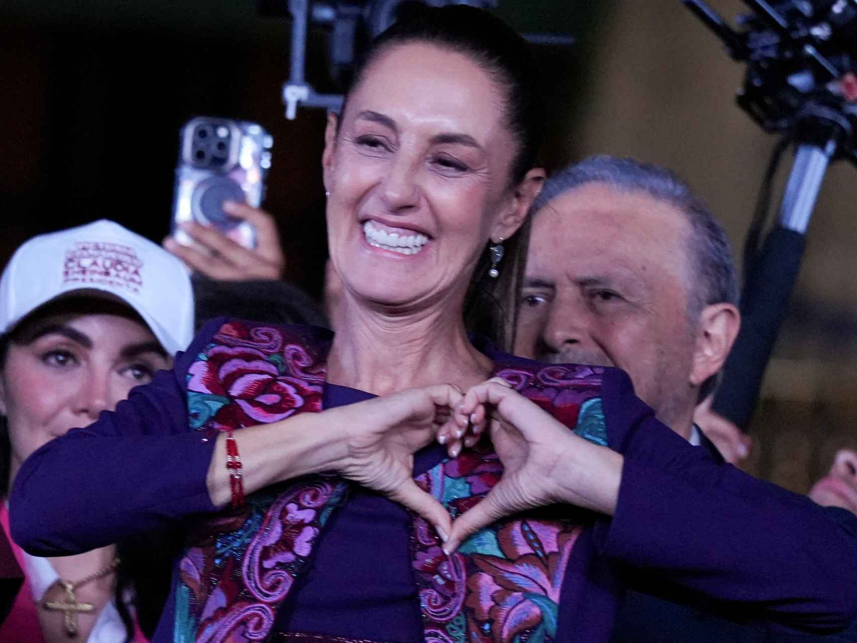 Sheinbaum, la heredera de AMLO “científica y revolucionaria” que presidirá México