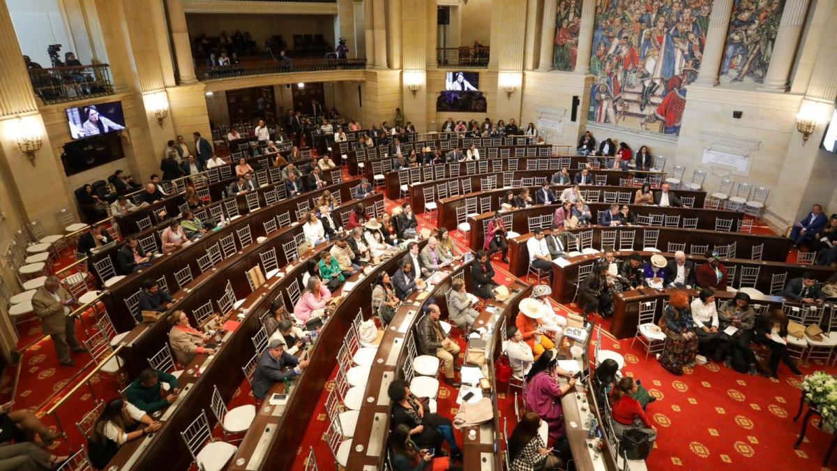 Una vez más se hundió el proyecto que buscaba reducir el salario de los congresistas y altos funcionarios del Estado