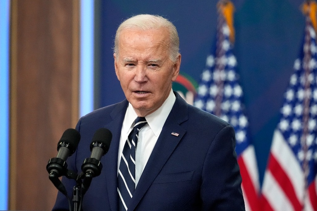 Joe Biden firma orden ejecutiva para el cierre de la frontera con México