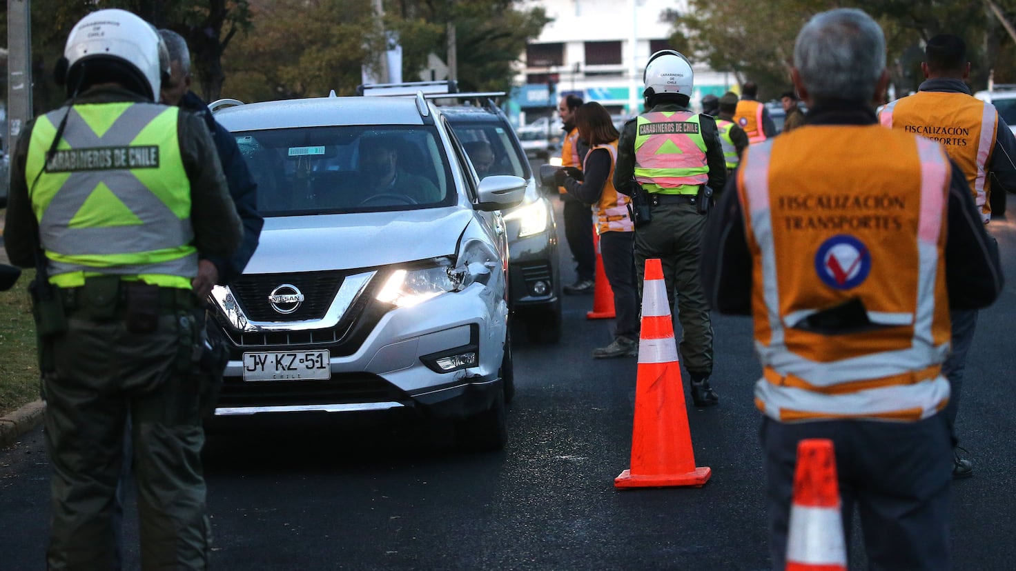 Restricción vehicular hoy, 4 de junio: autos que no pueden circular en Santiago y calendario