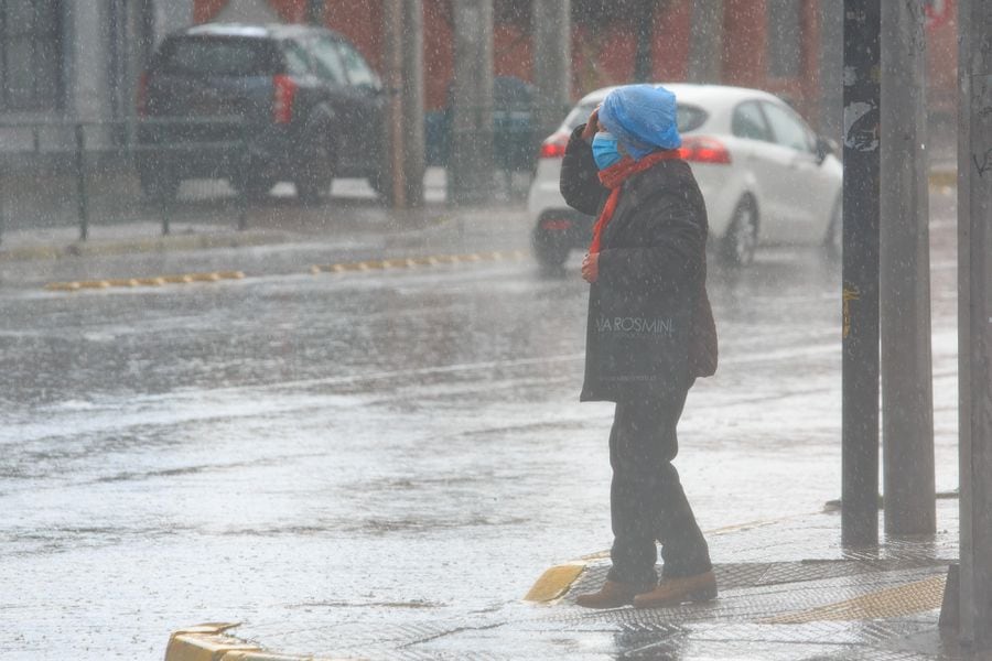 Precipitaciones en zona centro sur de Chile: ¿Qué significa que un sistema frontal sea cálido?