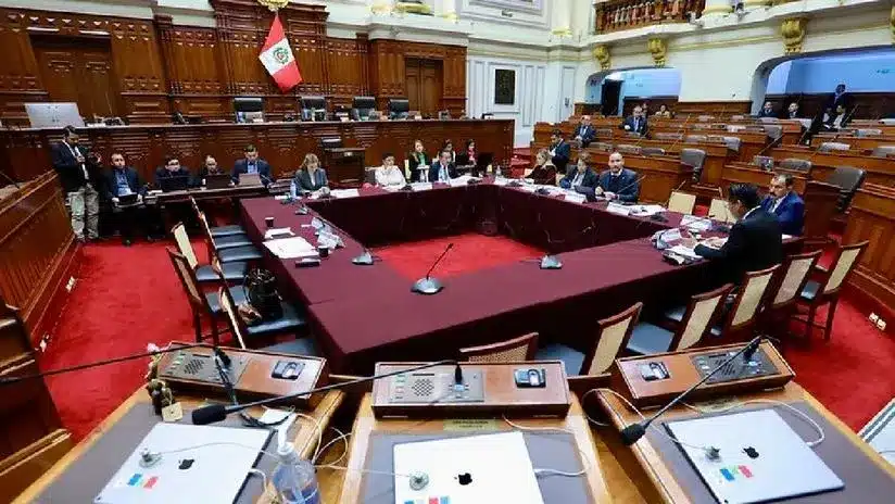 Congreso aprueba dictamen que busca que jefes de ONPE y Reniec sean designados por futuros miembros del Senado