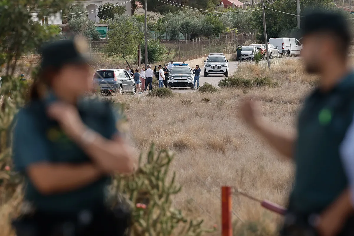 Un hombre mata a su mujer y al hijo de ésta en Benaguasil (Valencia) y luego se suicida