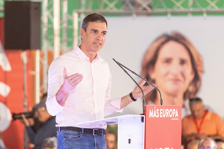 Pedro Sánchez criticó a Milei por el cierre definitivo del ex-Ministerio de Mujeres