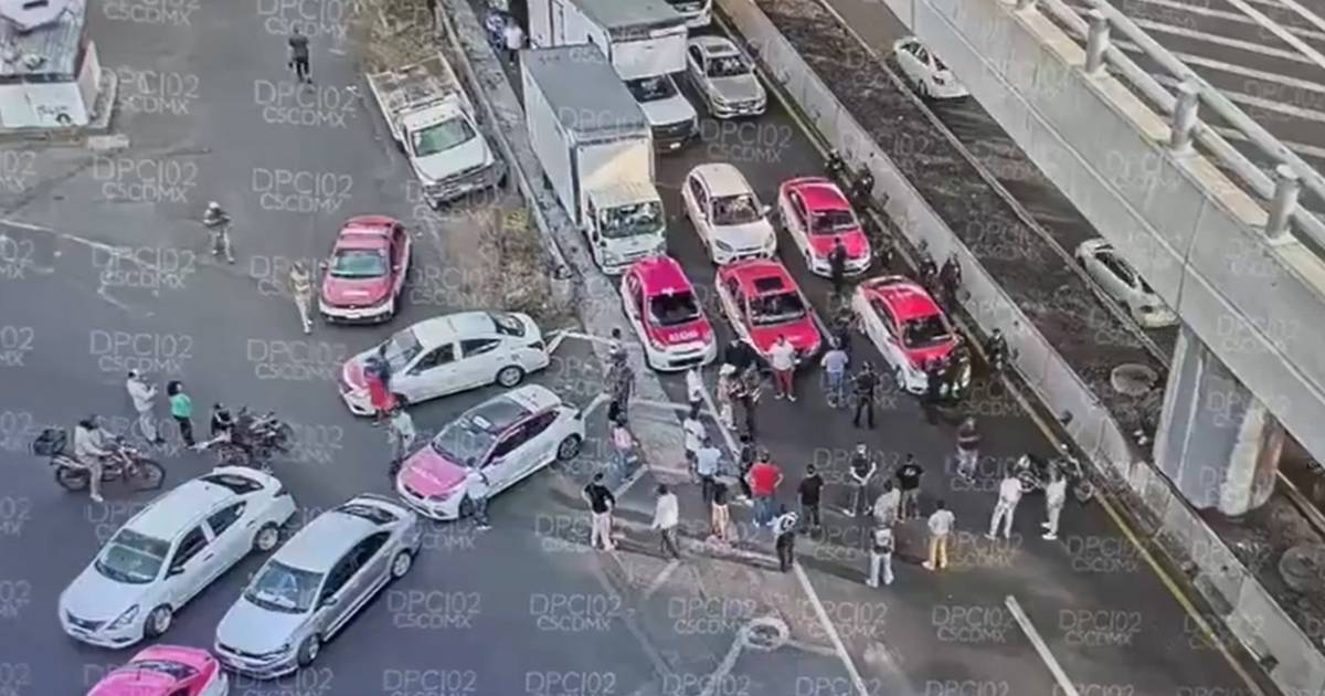 Protesta de taxistas en CDMX: Atropellan a policías en Tlalpan